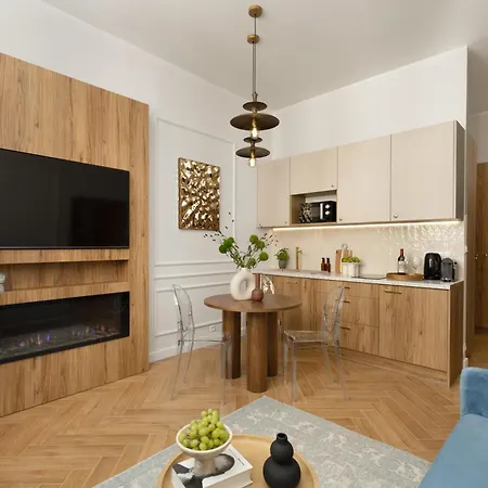 Movo Prestige Old Town شقة وارسو